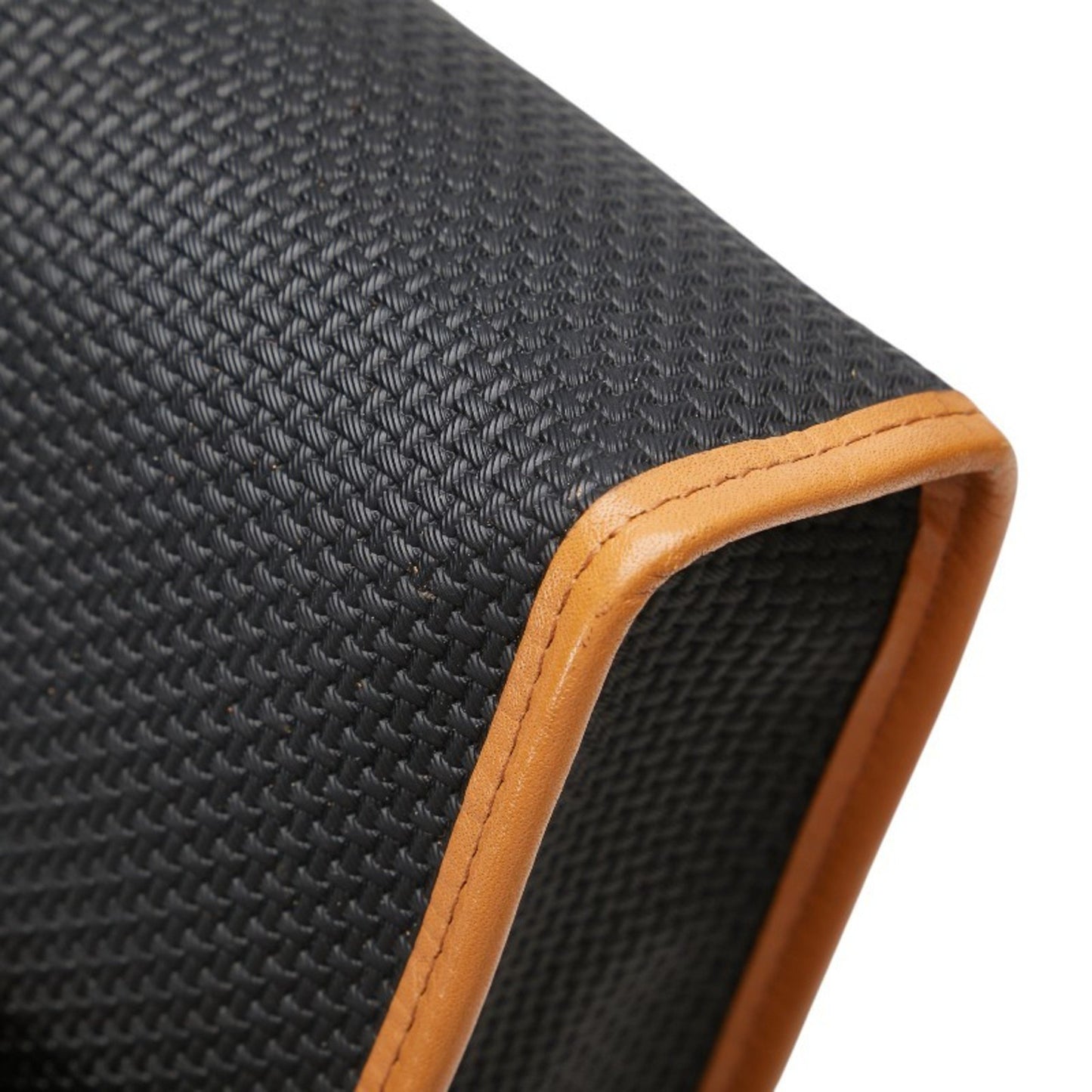 Saint Laurent Ysl Logo Clutch Bag In Black