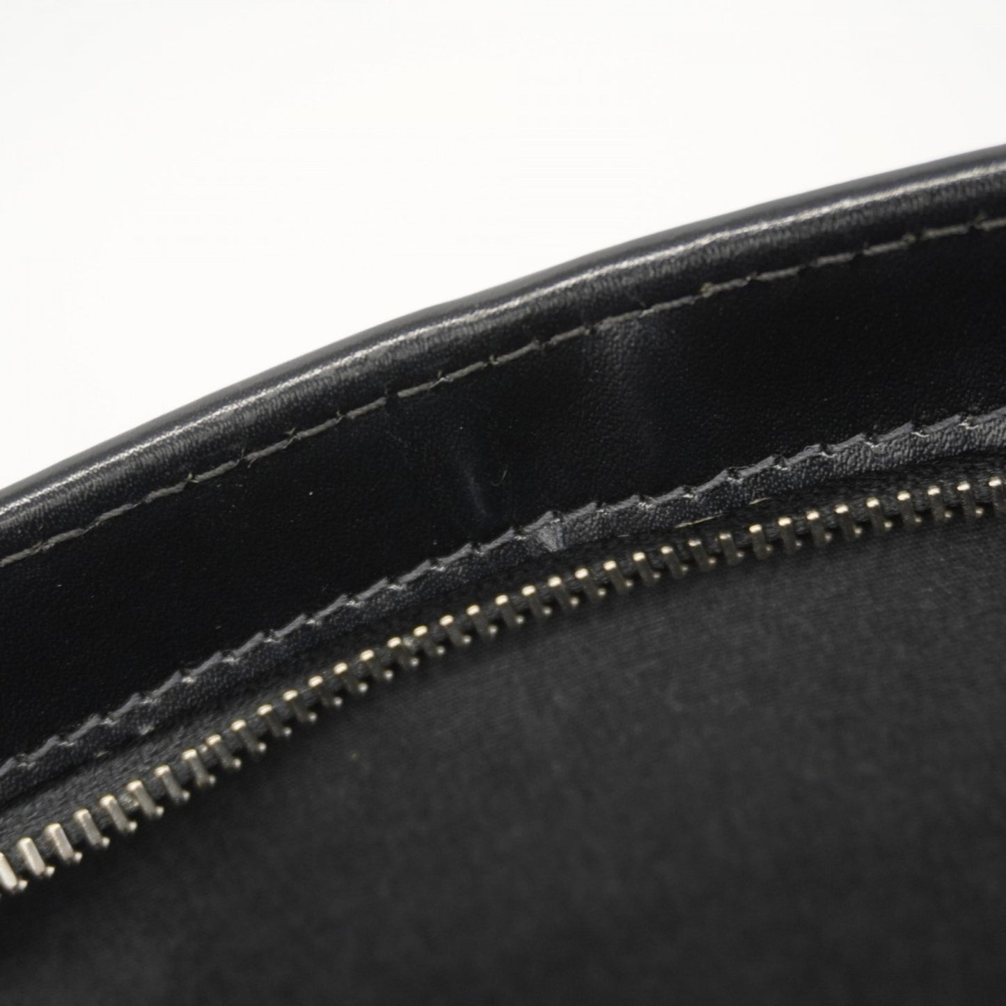 Louis Vuitton Epi Madeleine Pm Handbag M59332 Noir