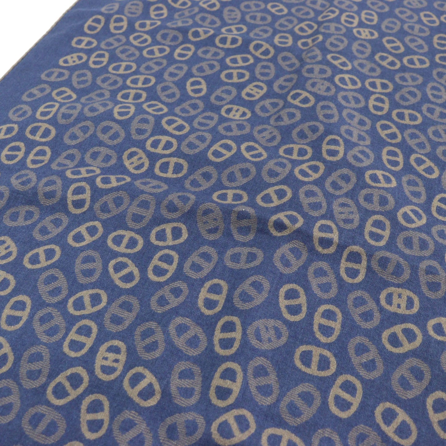 Hermes Men'S Cashmere And Silk Chaine D'Ancre All-Over Print Two-Tone Stole/Scarf In Blue Light