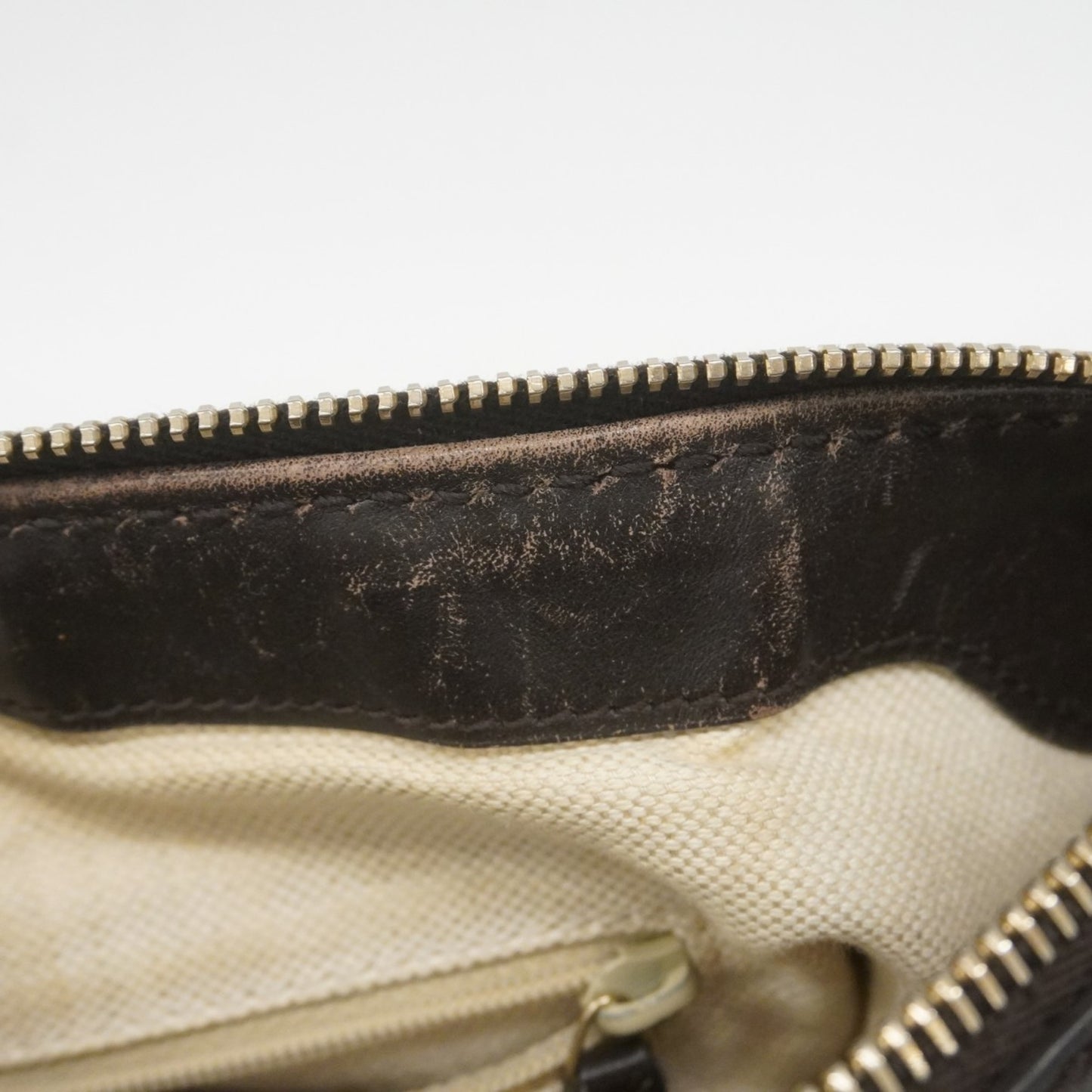 Gucci Gg Canvas Sukey Handbag 247902 Brown