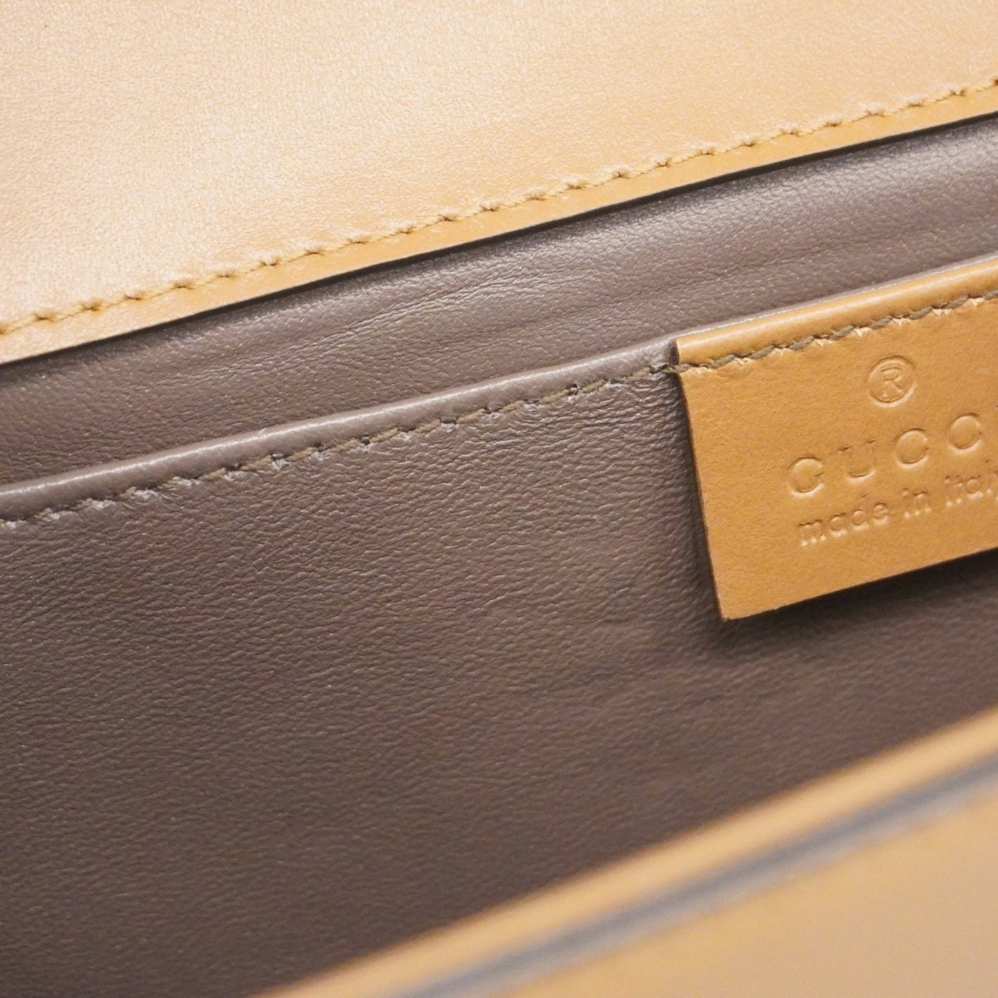 Gucci Zumi Handbag 572375 In Brown And Gold Leather