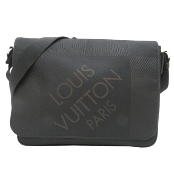 Louis Vuitton Petit Messager