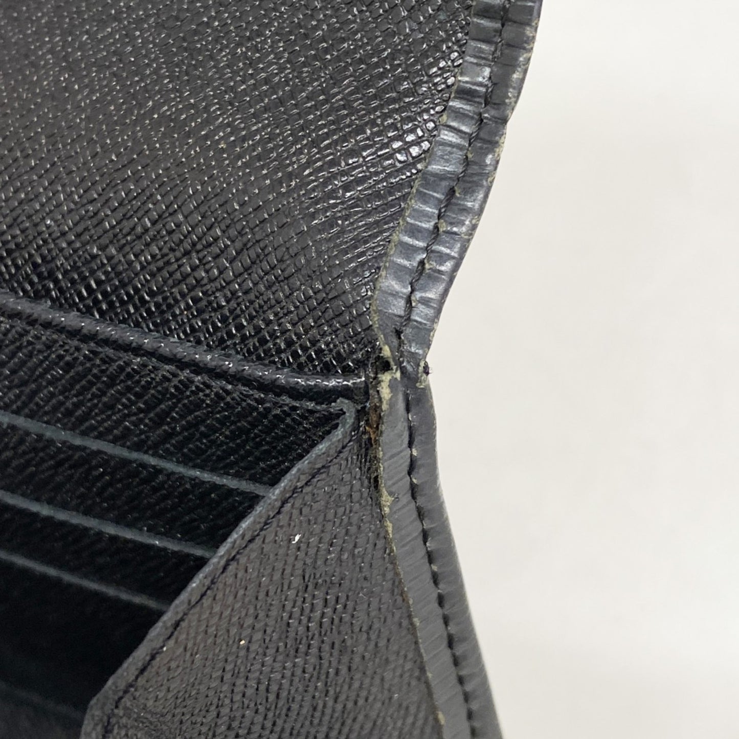 Louis Vuitton Epi Portefeuille Sarah Long Wallet M63742 Noir