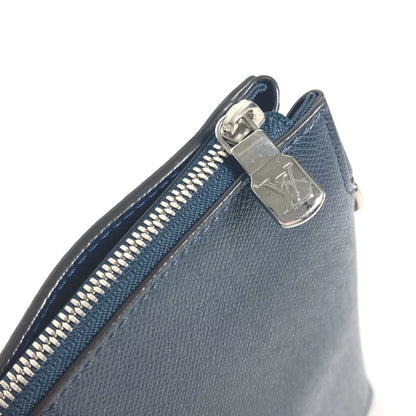 Louis Vuitton Louis Vuitton M33417 Taiga Anton Bag Shoulder Leather