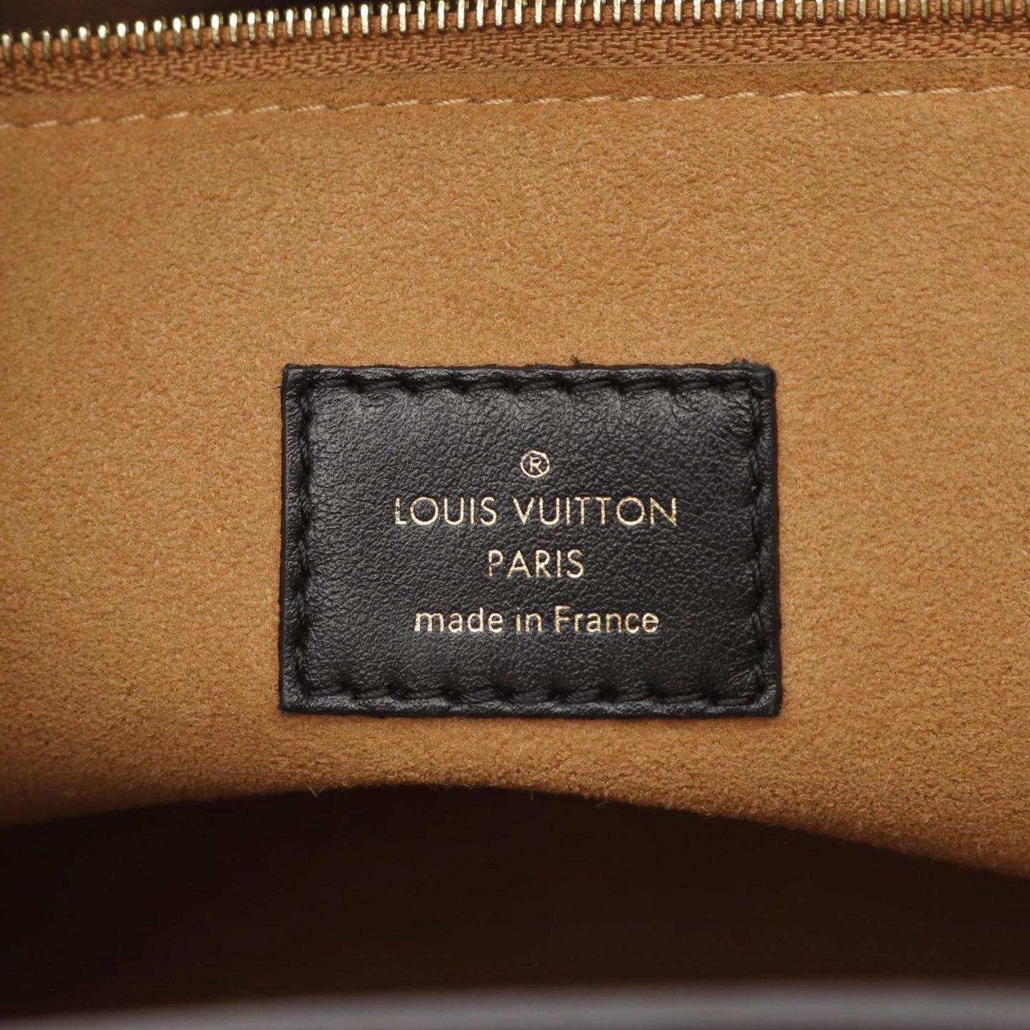 Louis Vuitton On My Side Mm Handbag
