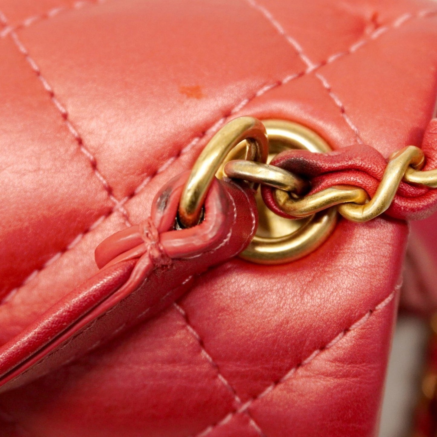 Chanel Matelasse Chain Leather Handbag