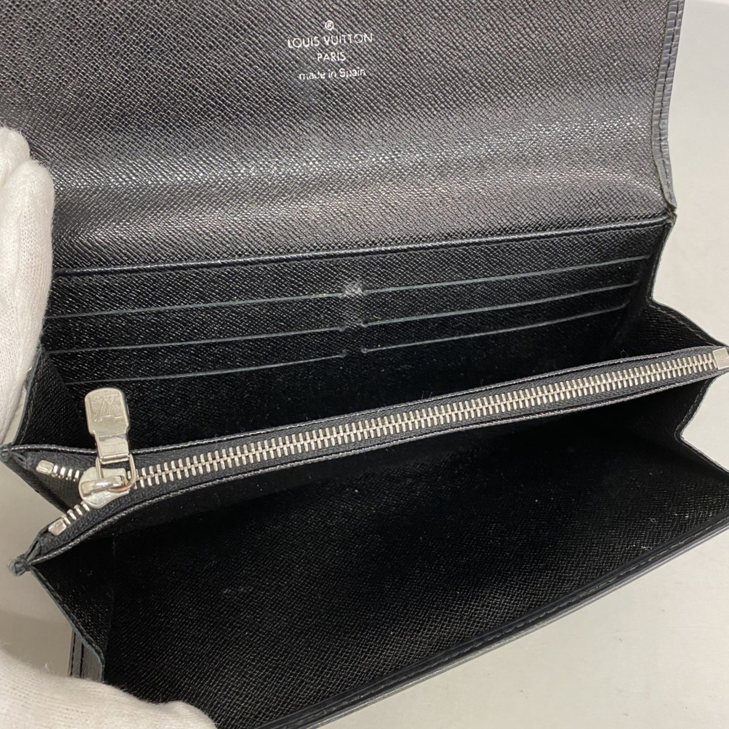 Louis Vuitton Epi Portefeuille Sarah Long Wallet M63742 Noir