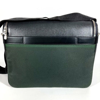 Louis Vuitton M30862 Taiga Taimir Shoulder Bag