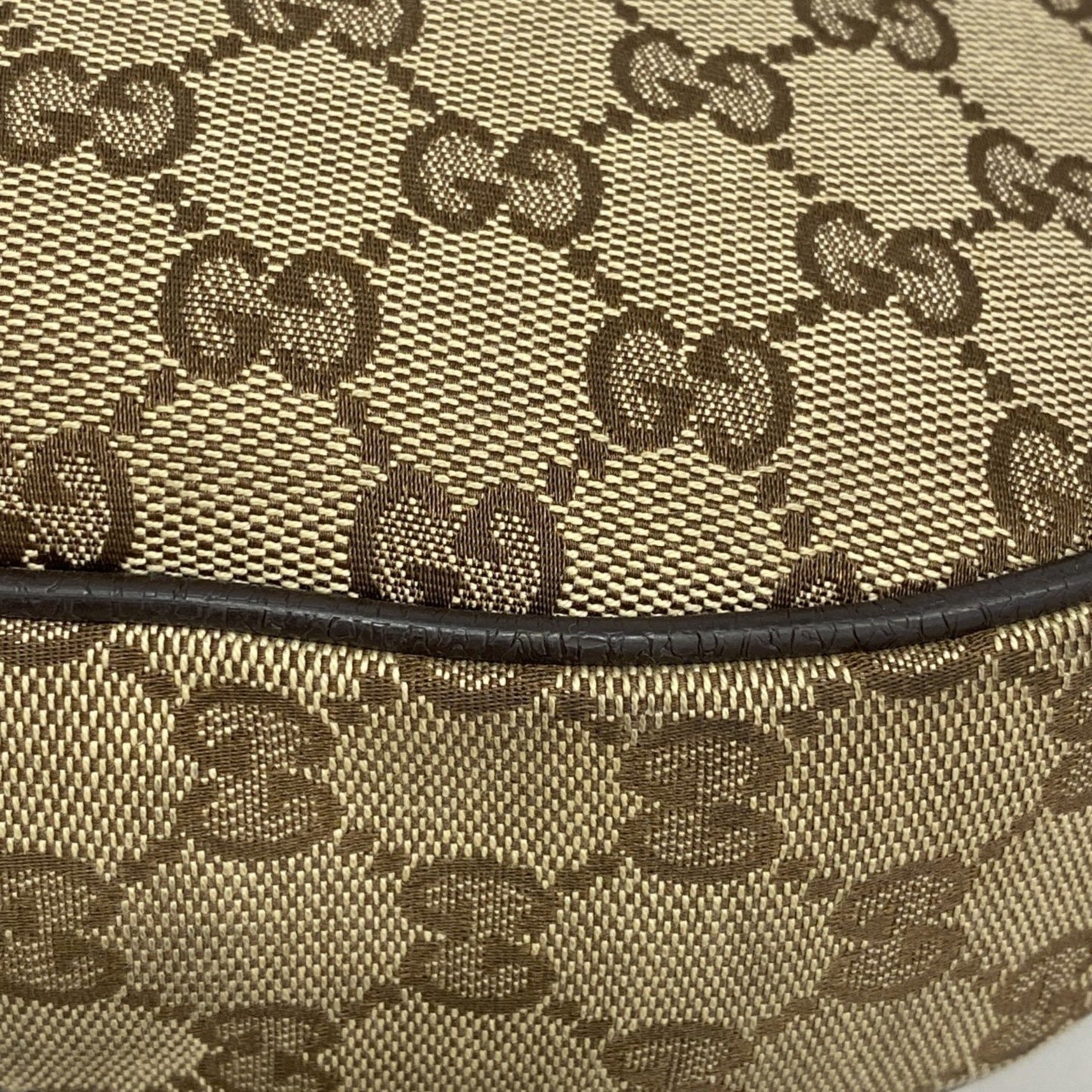 Gucci Gg Canvas Shoulder Bag 1227901 Brown