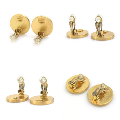 Chanel Coco Mark Metal Enamel Earrings In Gold