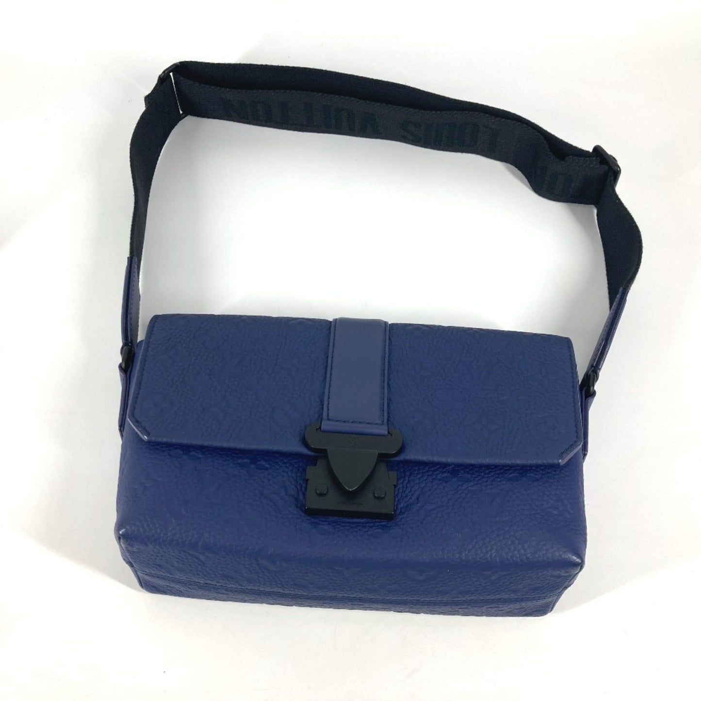 Louis Vuitton M11692 Monogram Embossed S Cape Messenger Bag Crossbody Flap Shoulder Taurillon