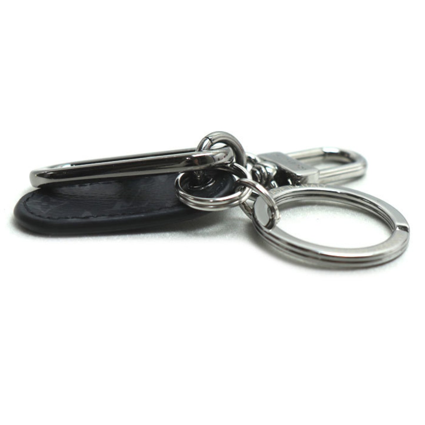 Louis Vuitton Lv Signature Chain Keychain