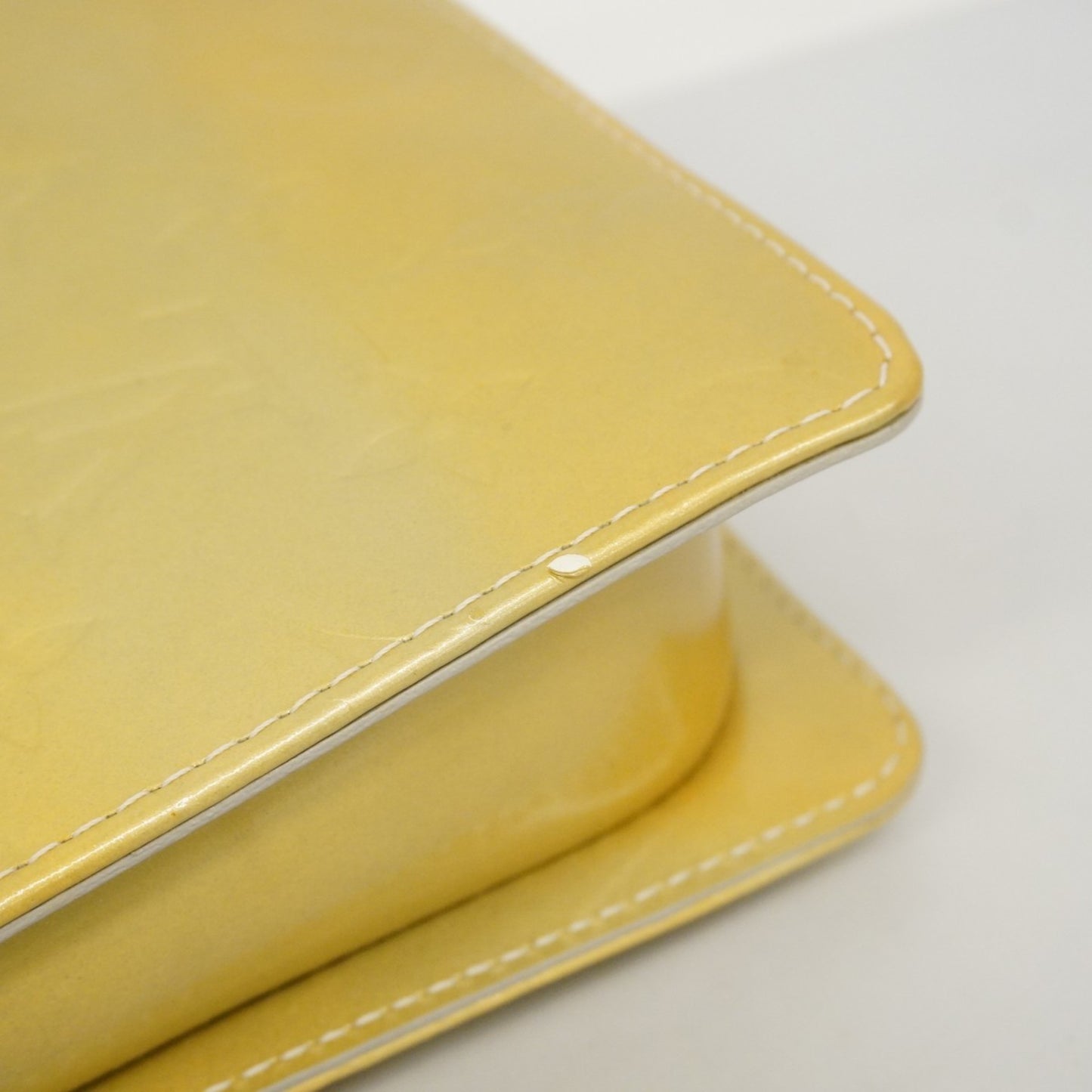 Louis Vuitton Vernis Motto Shoulder Bag M91030 Green