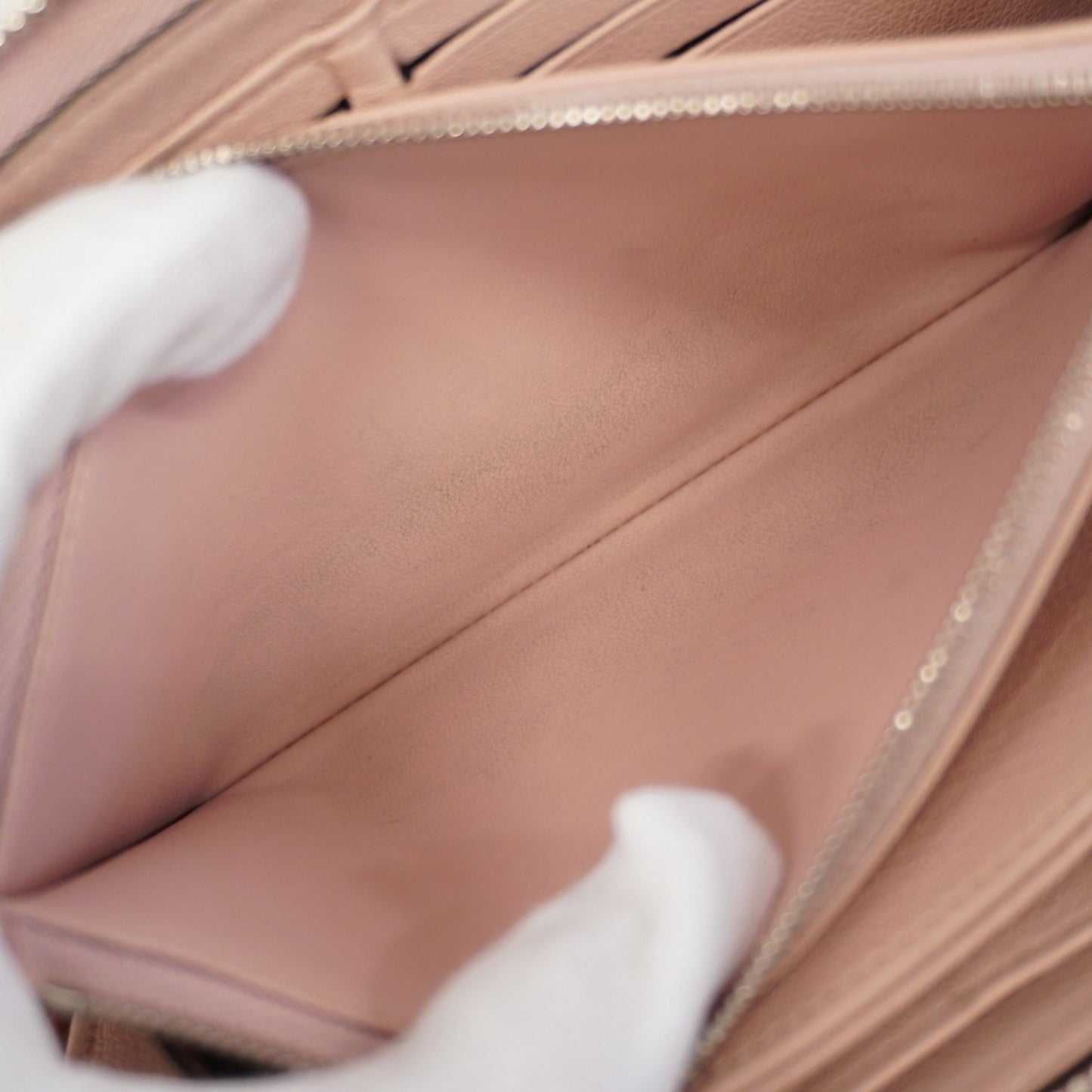 Louis Vuitton Mahina Zippy Wallet M61868 Magnolia