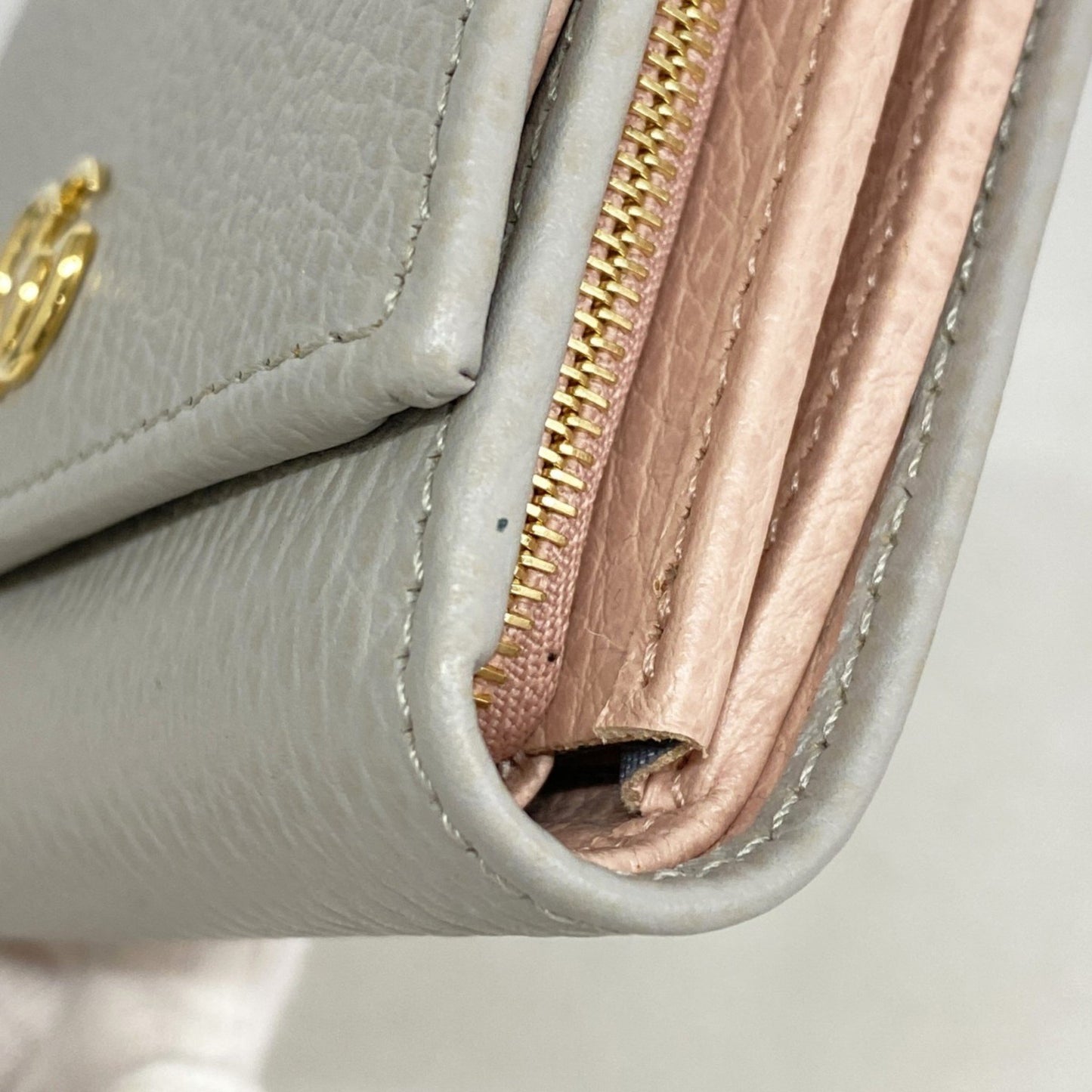 Gucci Gg Marmont Wallet 598587 Leather Gray Pink