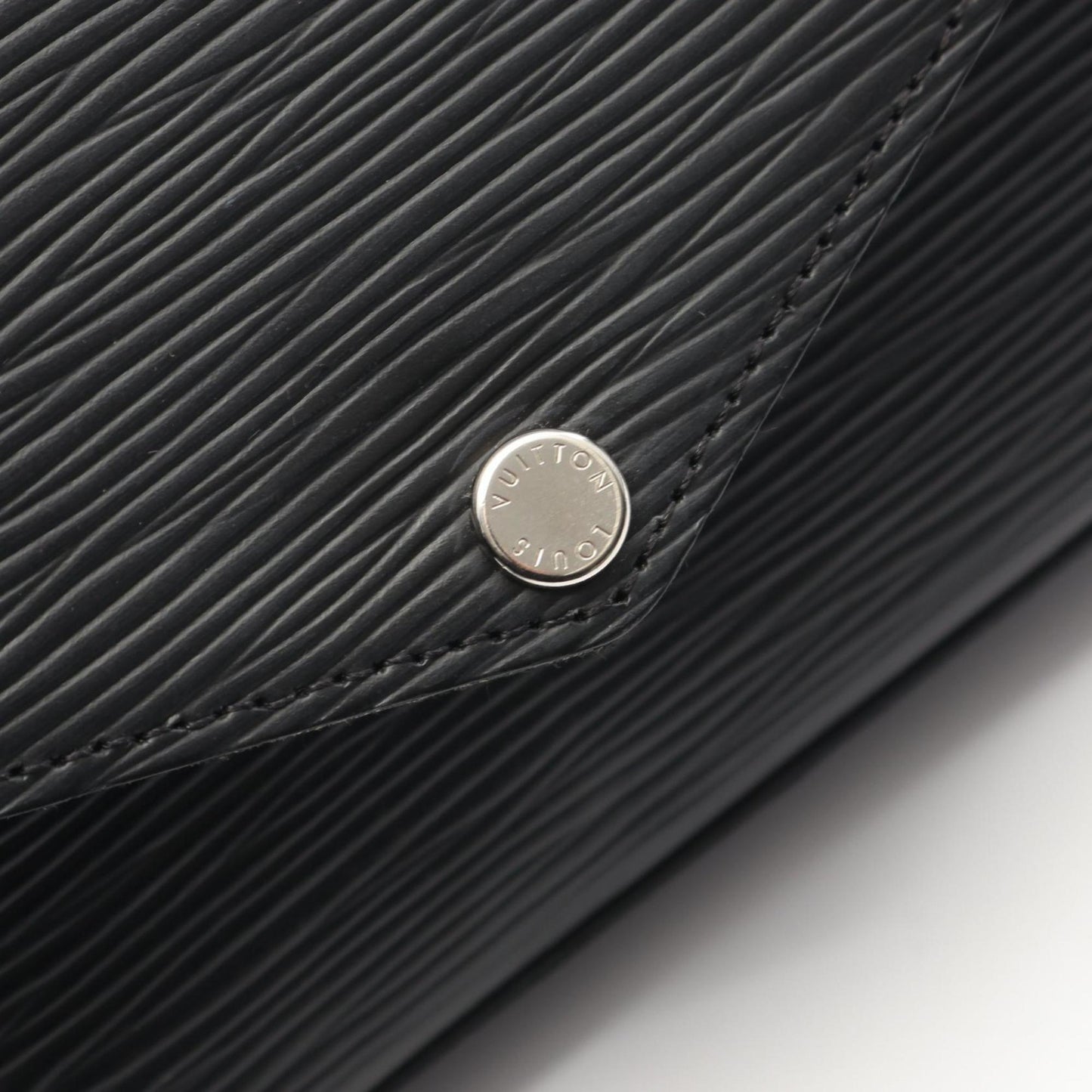 Louis Vuitton Felicie Pochette Shoulder Bag In Epi Leather