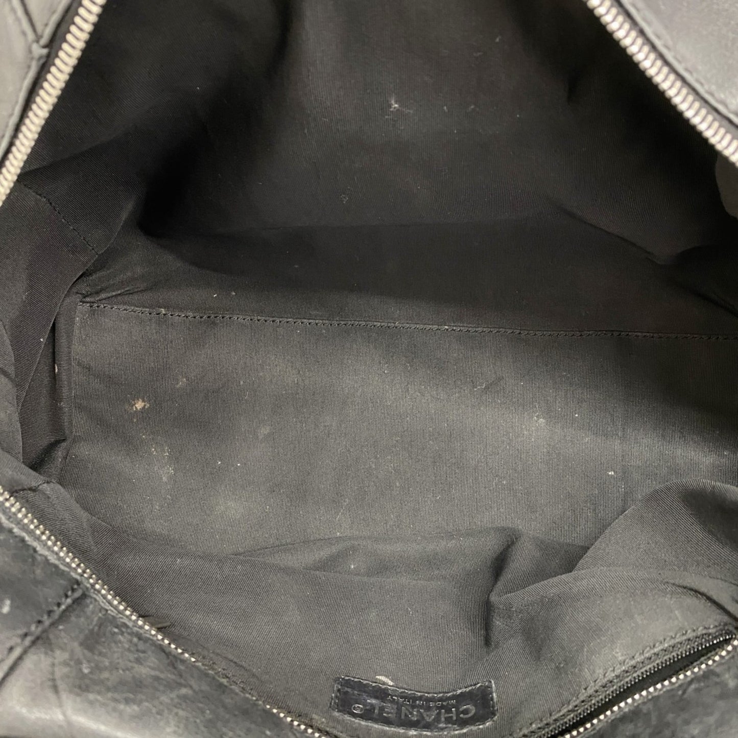 Chanel Handbag V-Stitch Leather Black