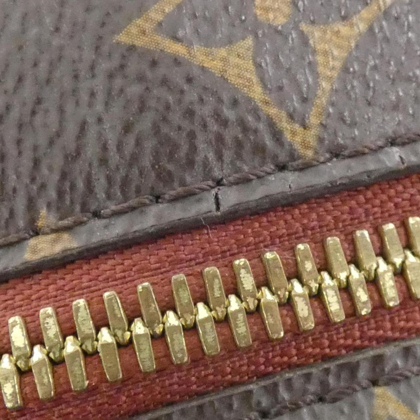 Louis Vuitton Monogram Boite Chapeau Souple Pm M45149 Shoulder Bag