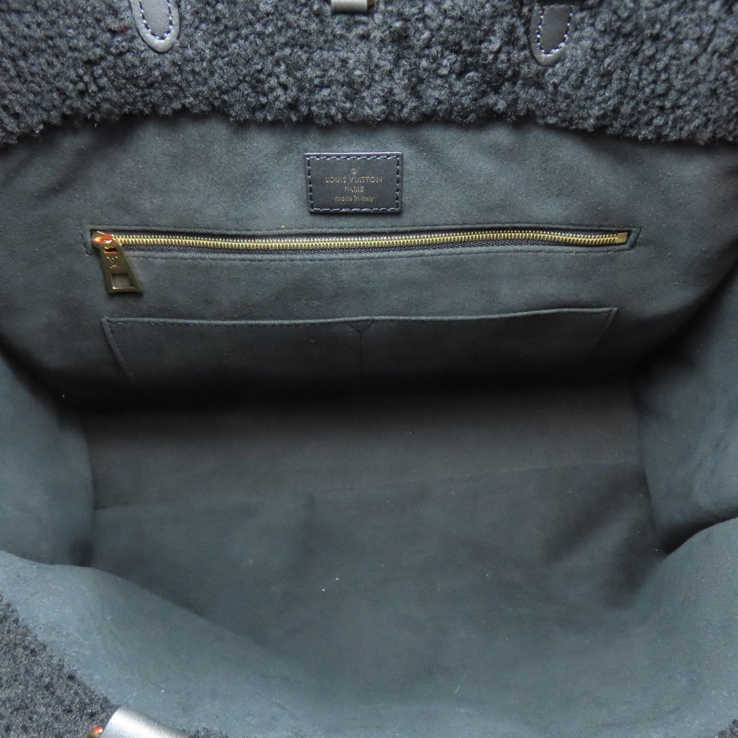 Louis Vuitton M55421 Monogram Teddy On The Go Gm Tote Bag In Shearling