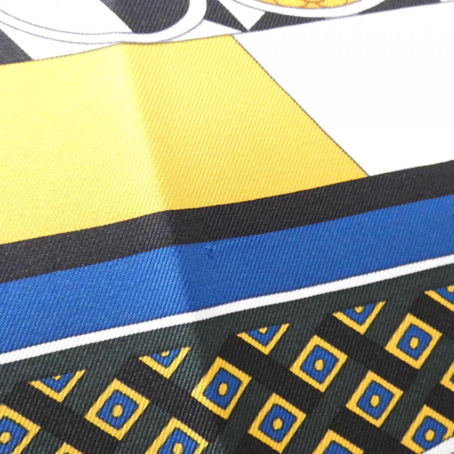 Hermes Herms Le Tour Du Monde En 63 Cases Carr 003177S Scarf