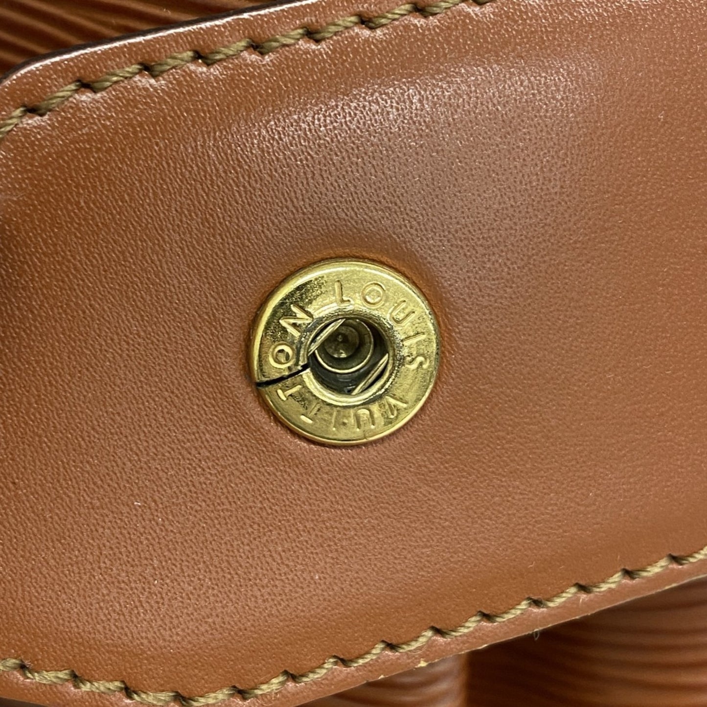 Louis Vuitton Epi Sac De Paul Pm Shoulder Bag M80203 Kenya Brown