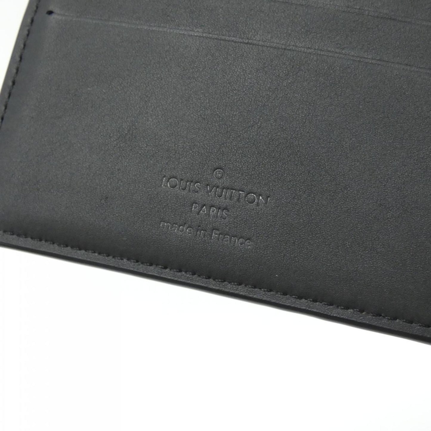 Louis Vuitton Lv Aerogramme Portefeuille Multiple M69829 Billfold