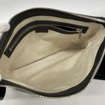 Gucci Gg Embossed Shoulder Bag 696009 Leather Black