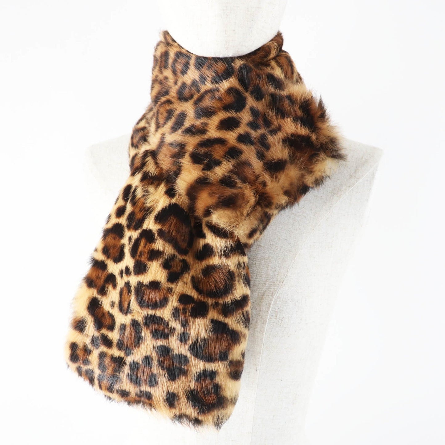 Gucci 322989 Lapin Fur Leopard Print Shawl/Scarf With 100% Silk Lining And Gg Pattern