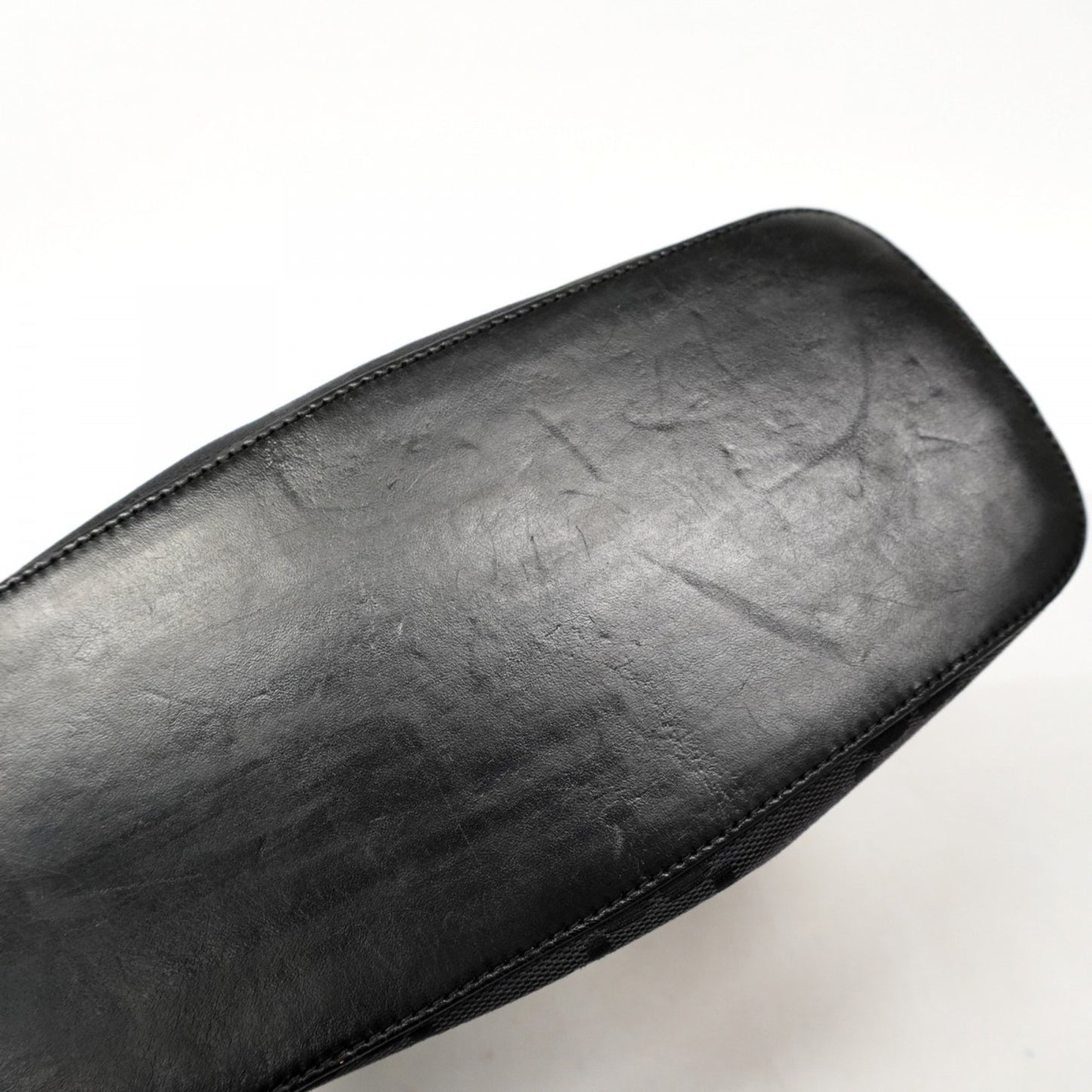 Gucci Gg Canvas Shoulder Bag 001 3814 Black