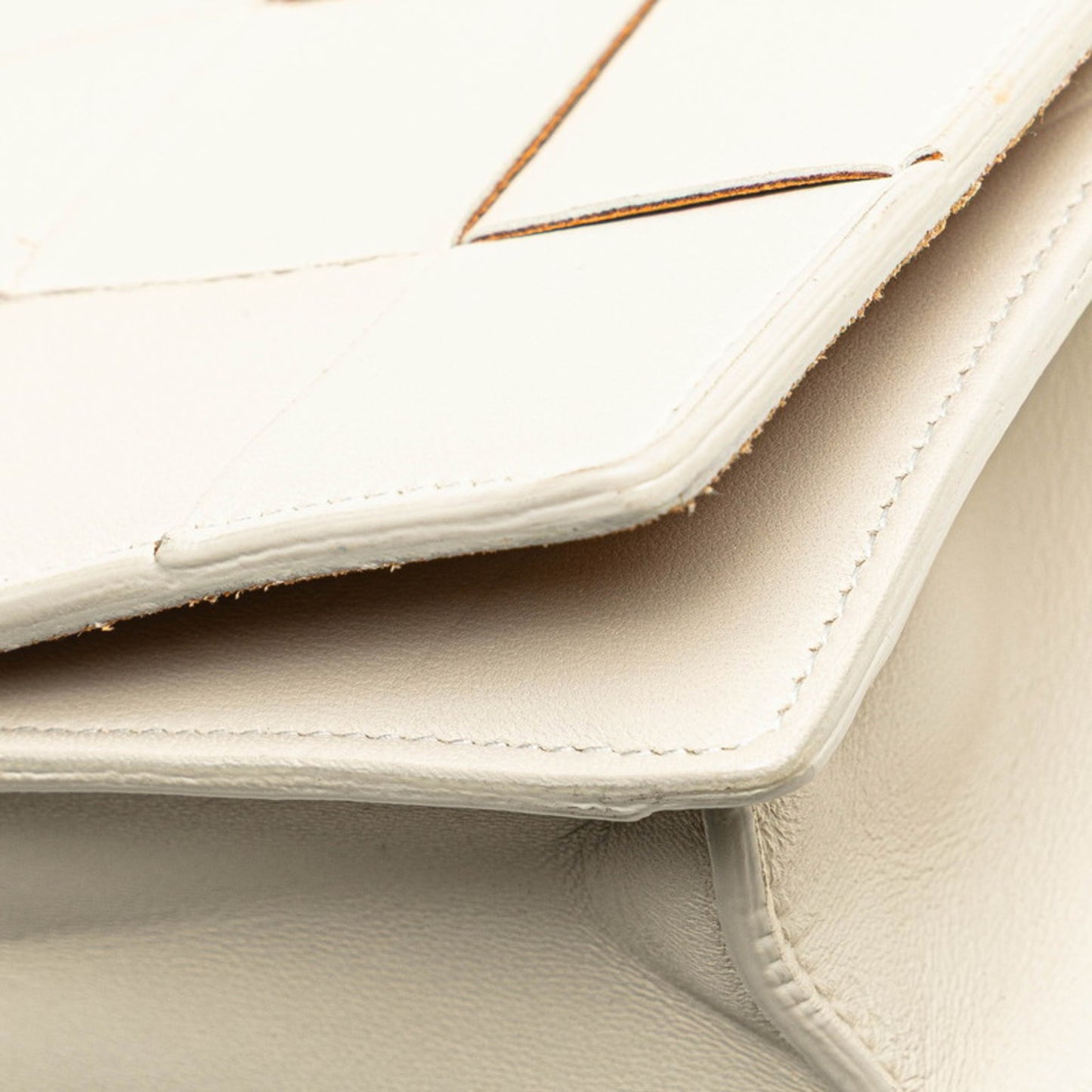 Bottega Veneta Maxi Intrecciato Cassette Crossbody Shoulder Bag 574051 Off-White Leather