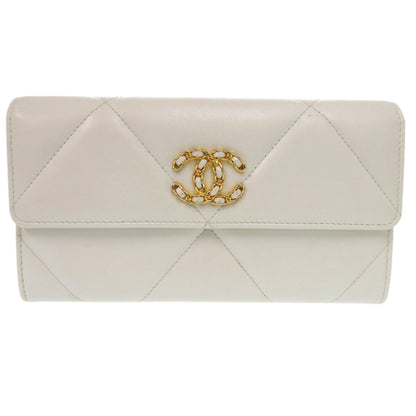 Chanel Chanel 19 Ap0955 White Lambskin Coco Mark Long Wallet