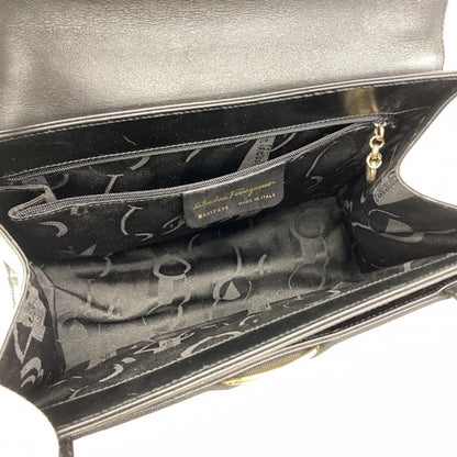 Salvatore Ferragamo Vara Shoulder Bag In Black Leather