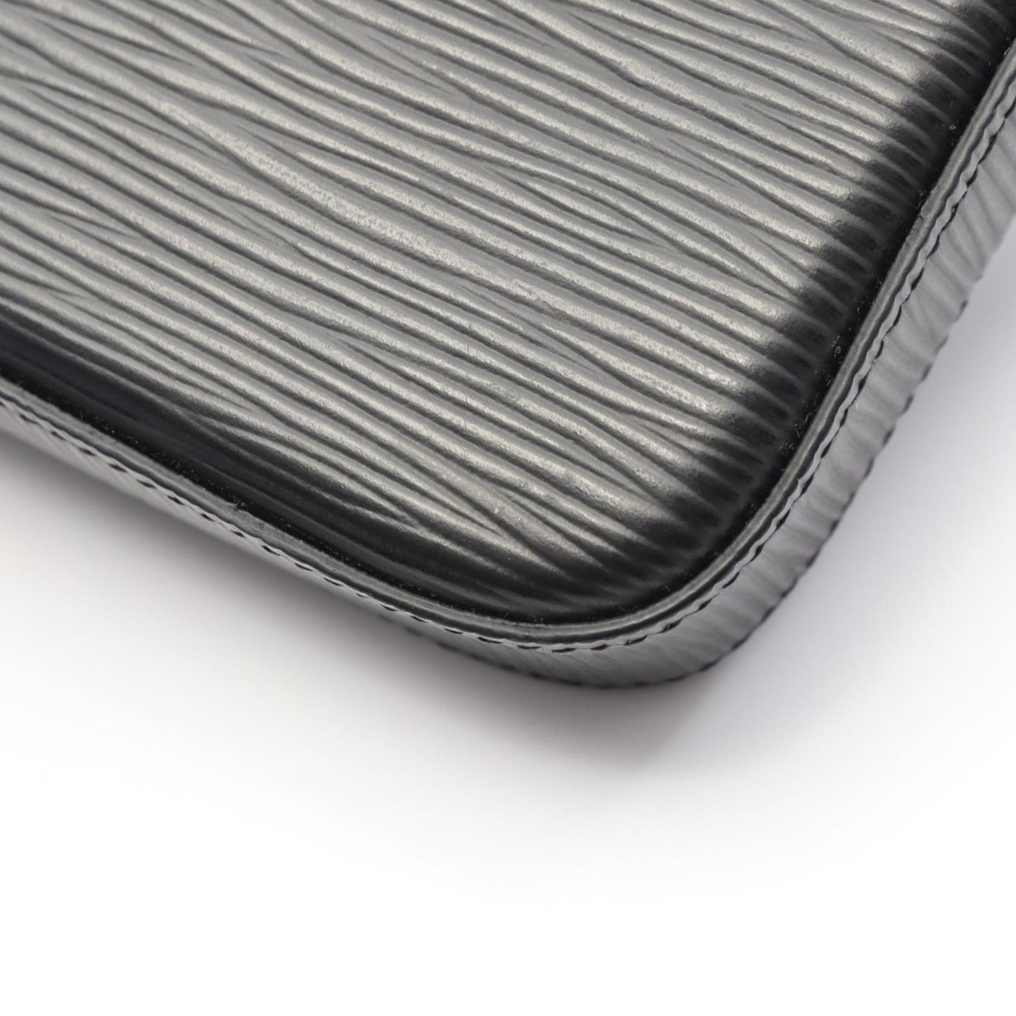 Louis Vuitton Felicie Pochette Shoulder Bag In Epi Leather