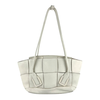 Bottega Veneta Small Arco Leather Shoulder Bag In Off-White