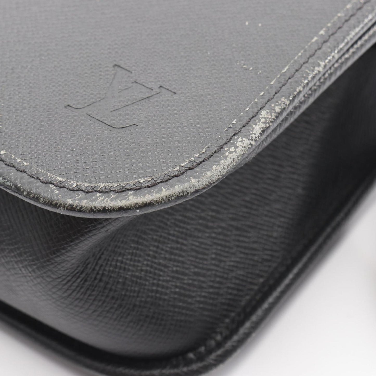 Louis Vuitton Andrei Taiga Leather Shoulder Bag