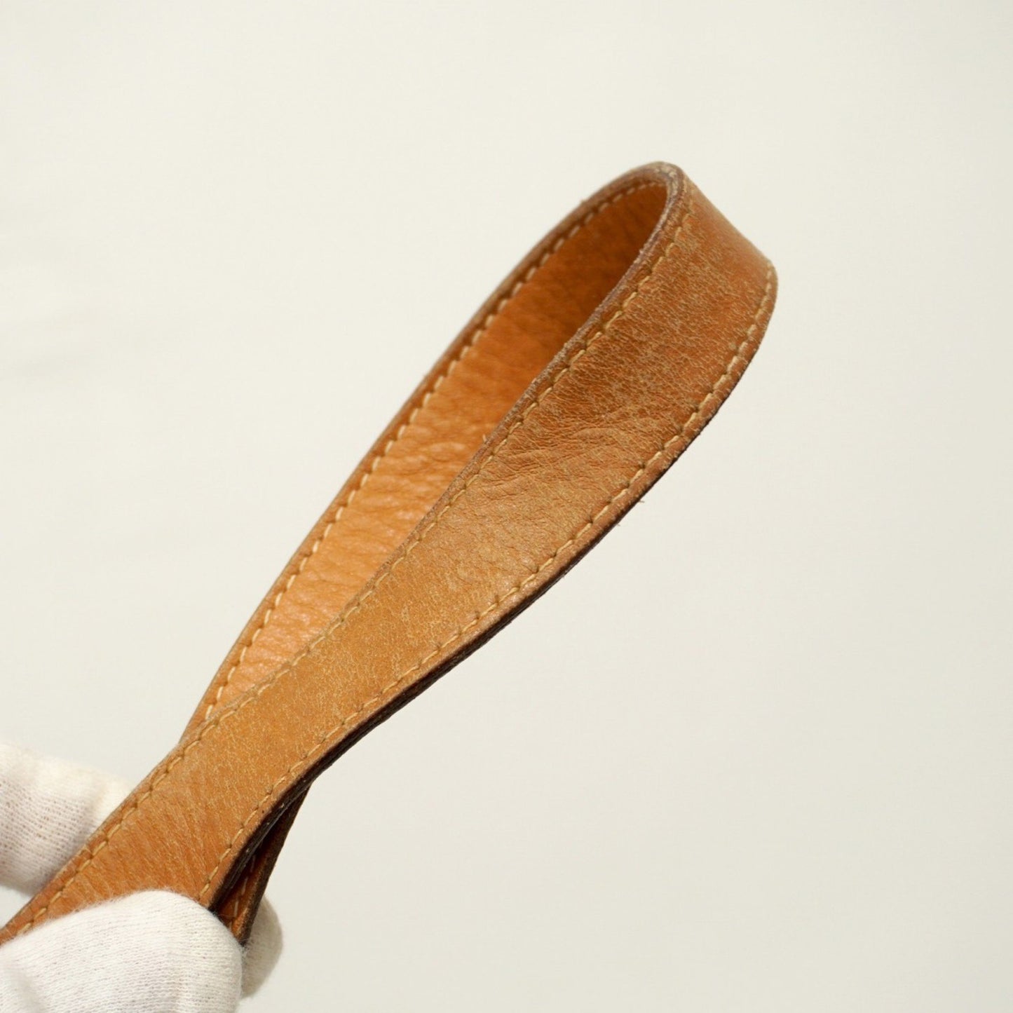 Gucci Micro Gg 001 86 0533 Shoulder Bag In Brown Leather