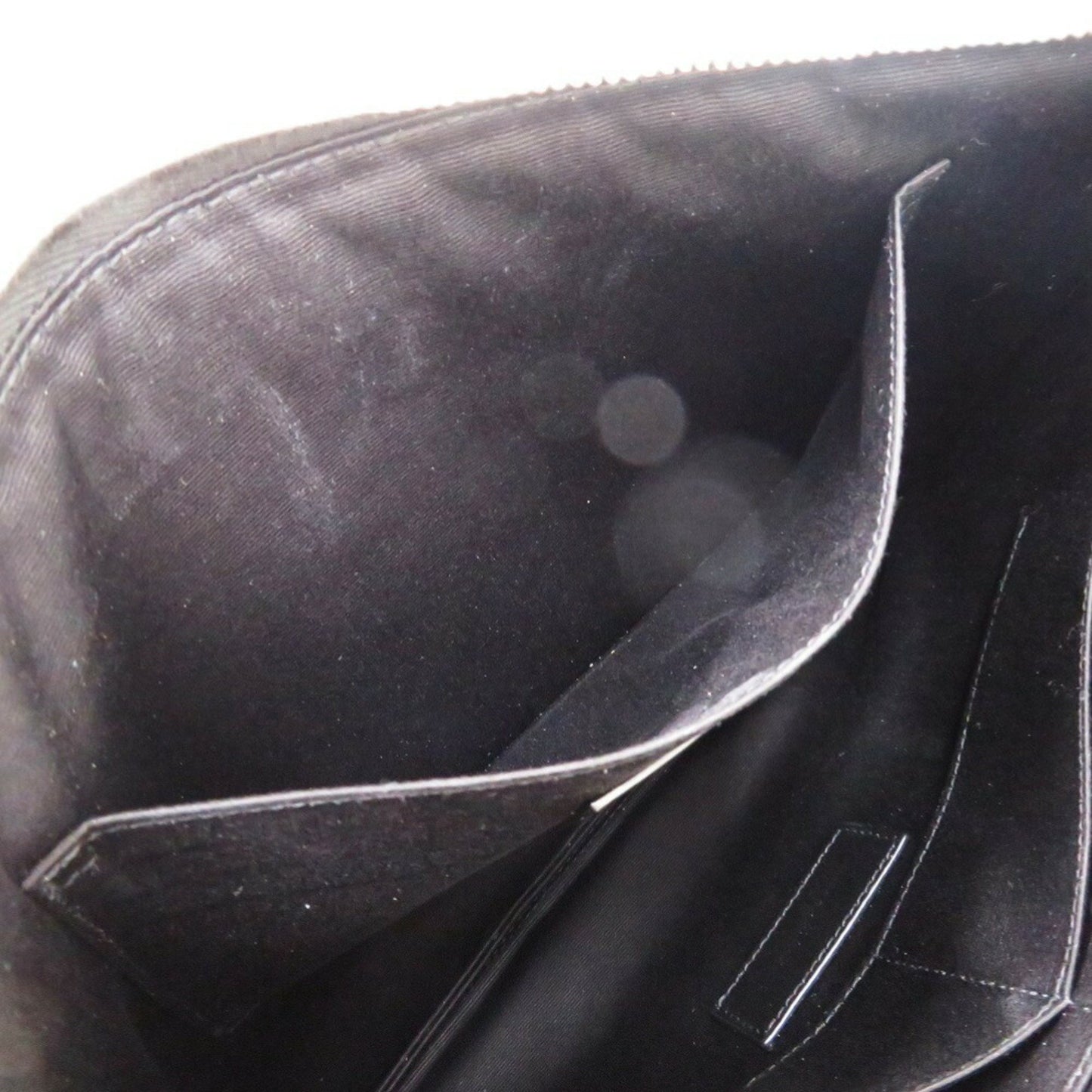 Like New Yves Saint Laurent 530013 Clutch Bag In Black Leather