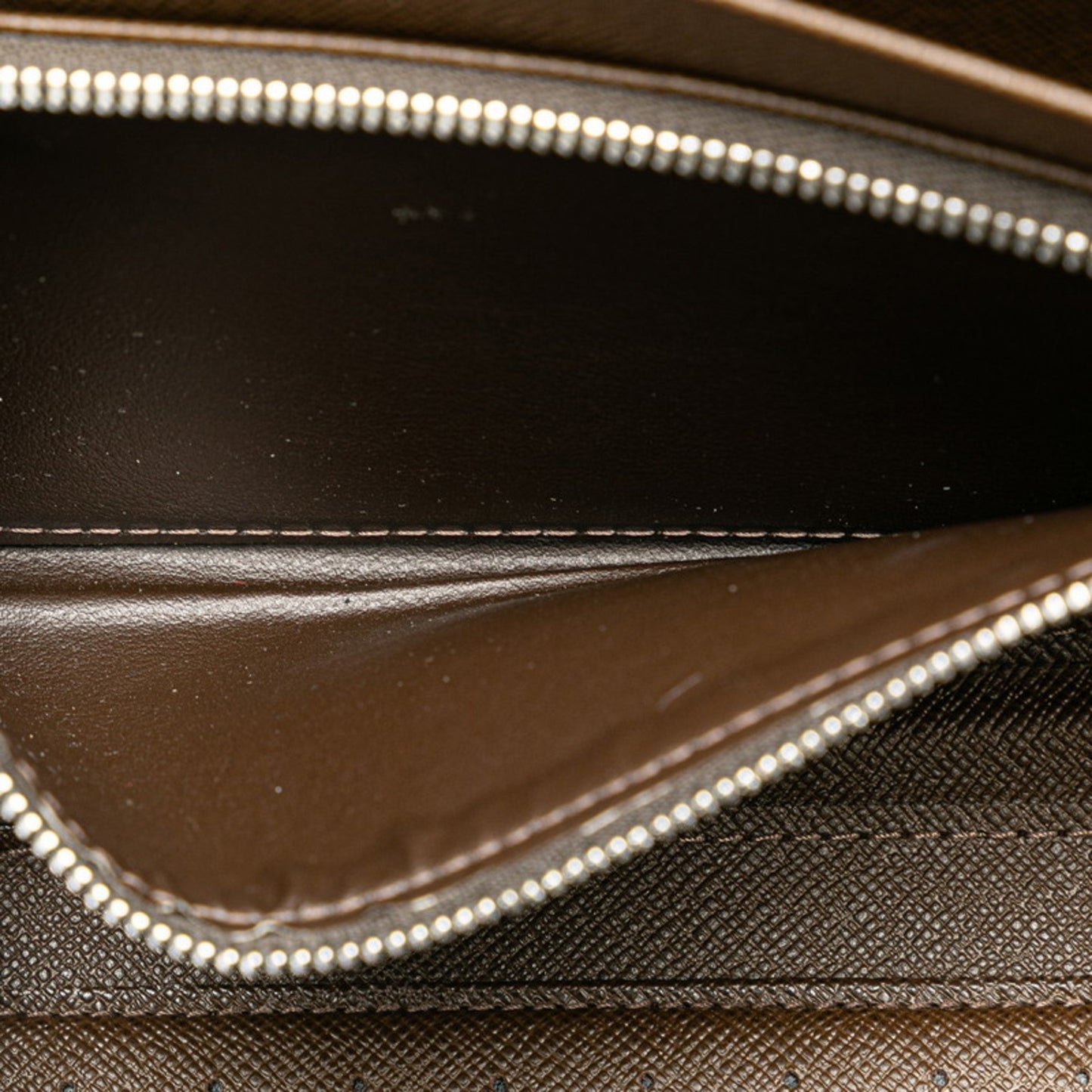 Louis Vuitton Taiga Organizer Atoll Long Wallet Round Travel Case M30658 Grisli Brown Leather Pvc