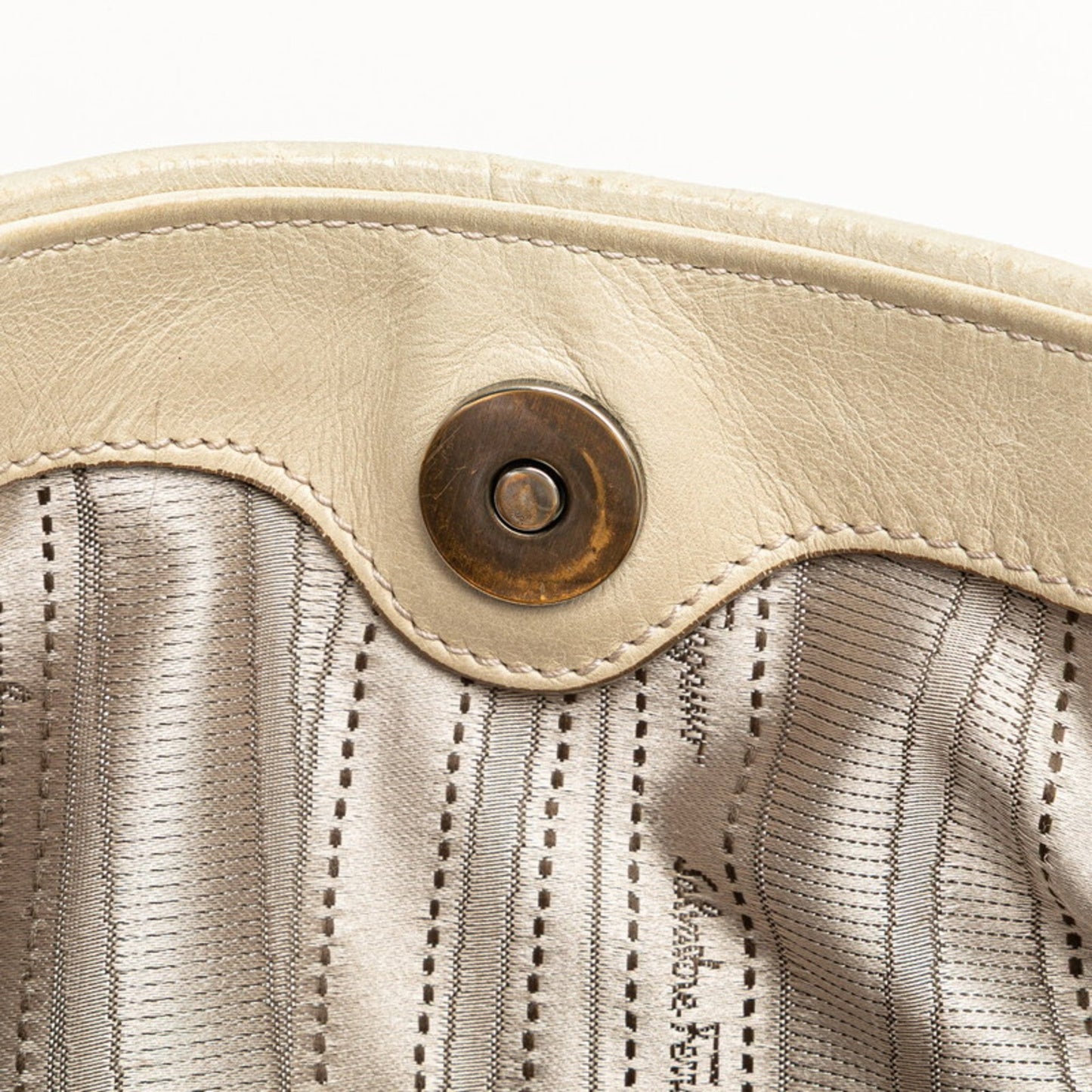 Salvatore Ferragamo Gancini Handbag Au-21 B380 White Leather