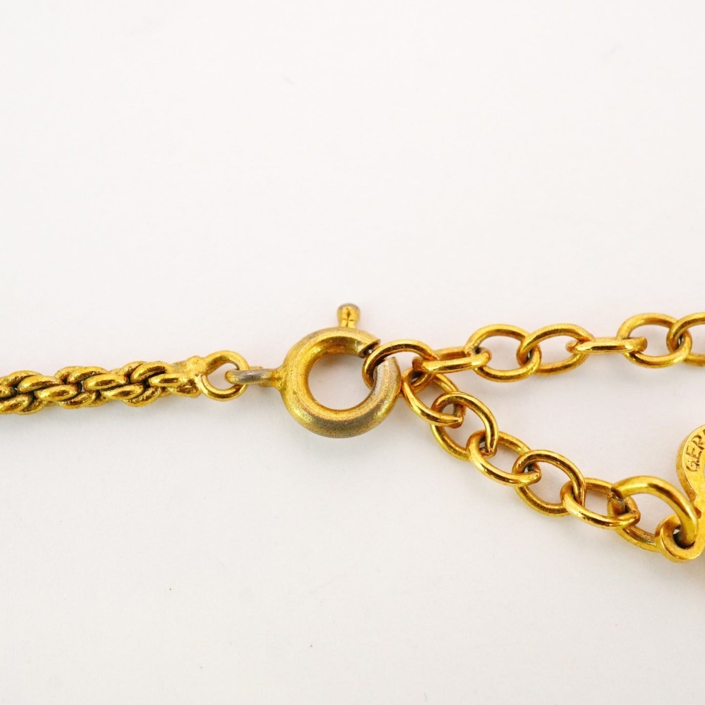 Christian Dior Oval Necklace In Gp-Plated Gold
