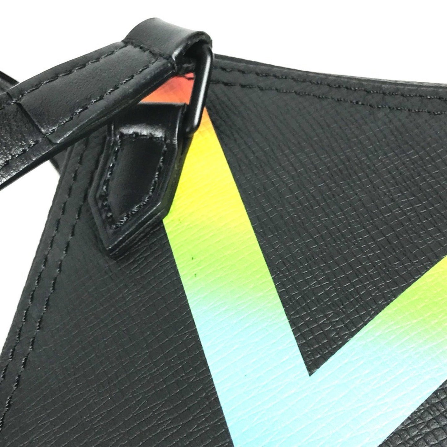 Louis Vuitton M30332 Taiga Rainbow Danube Messenger Pochette Shoulder Bag In Leather