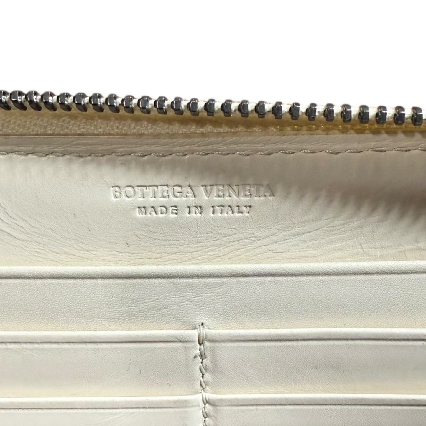 Bottega Veneta Leather Intrecciato Round Zip Long Wallet In Ivory
