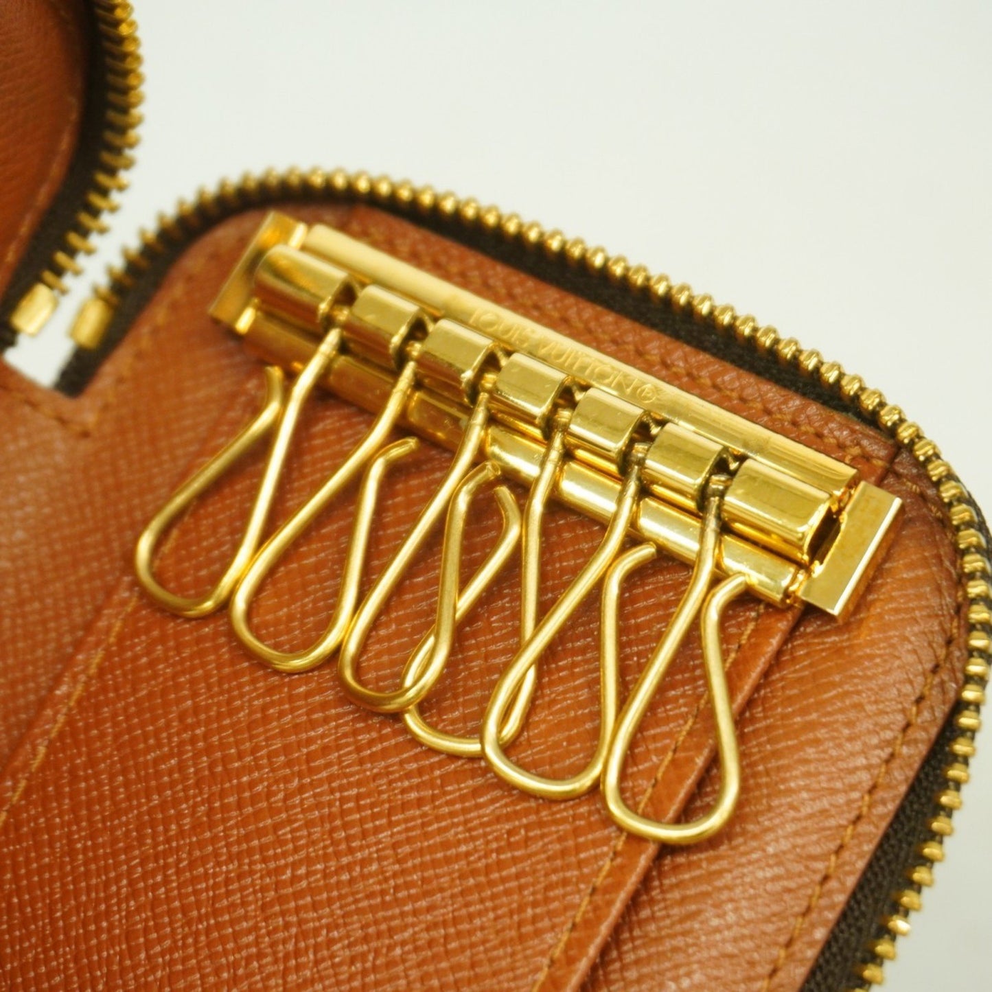 Louis Vuitton Monogram Pochette 6 Cls Key Case M62610 Brown