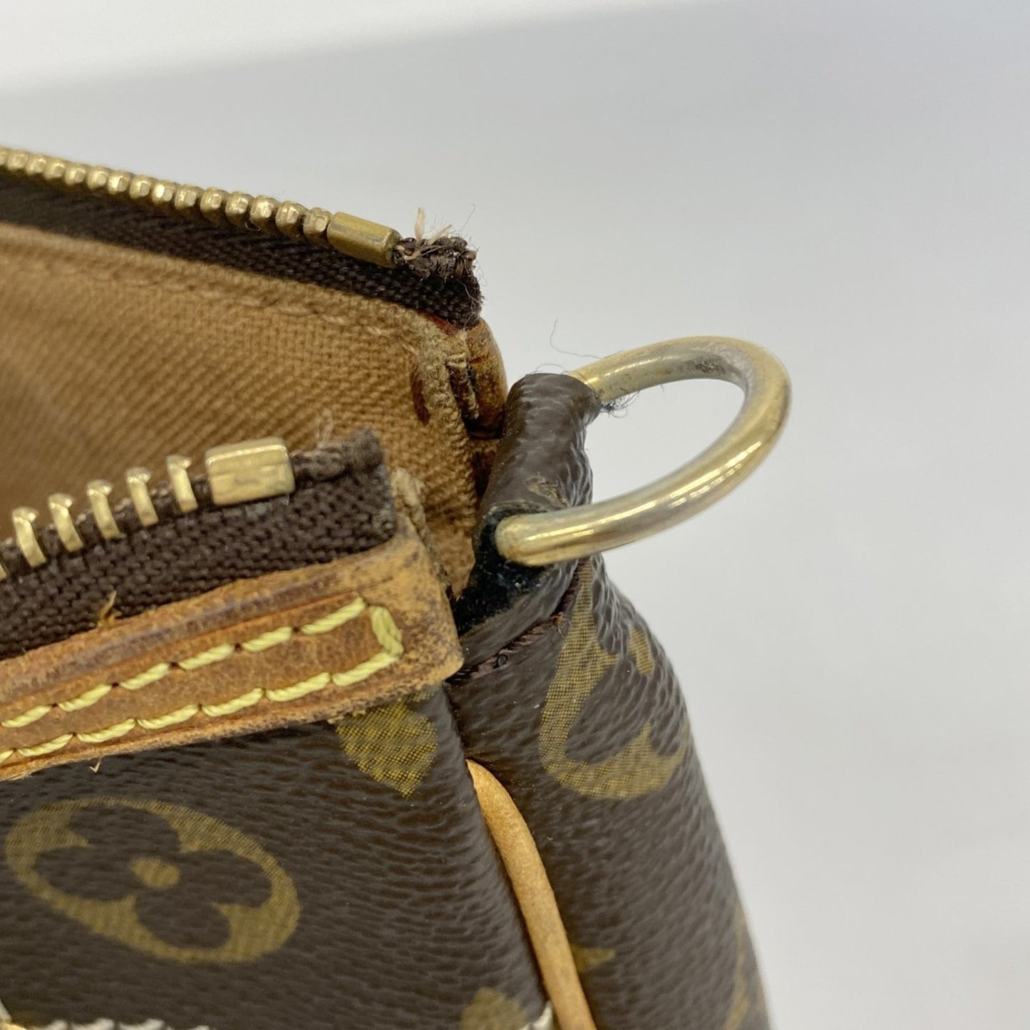 Louis Vuitton Monogram Rivet Pouch Accessoires M40141 Brown