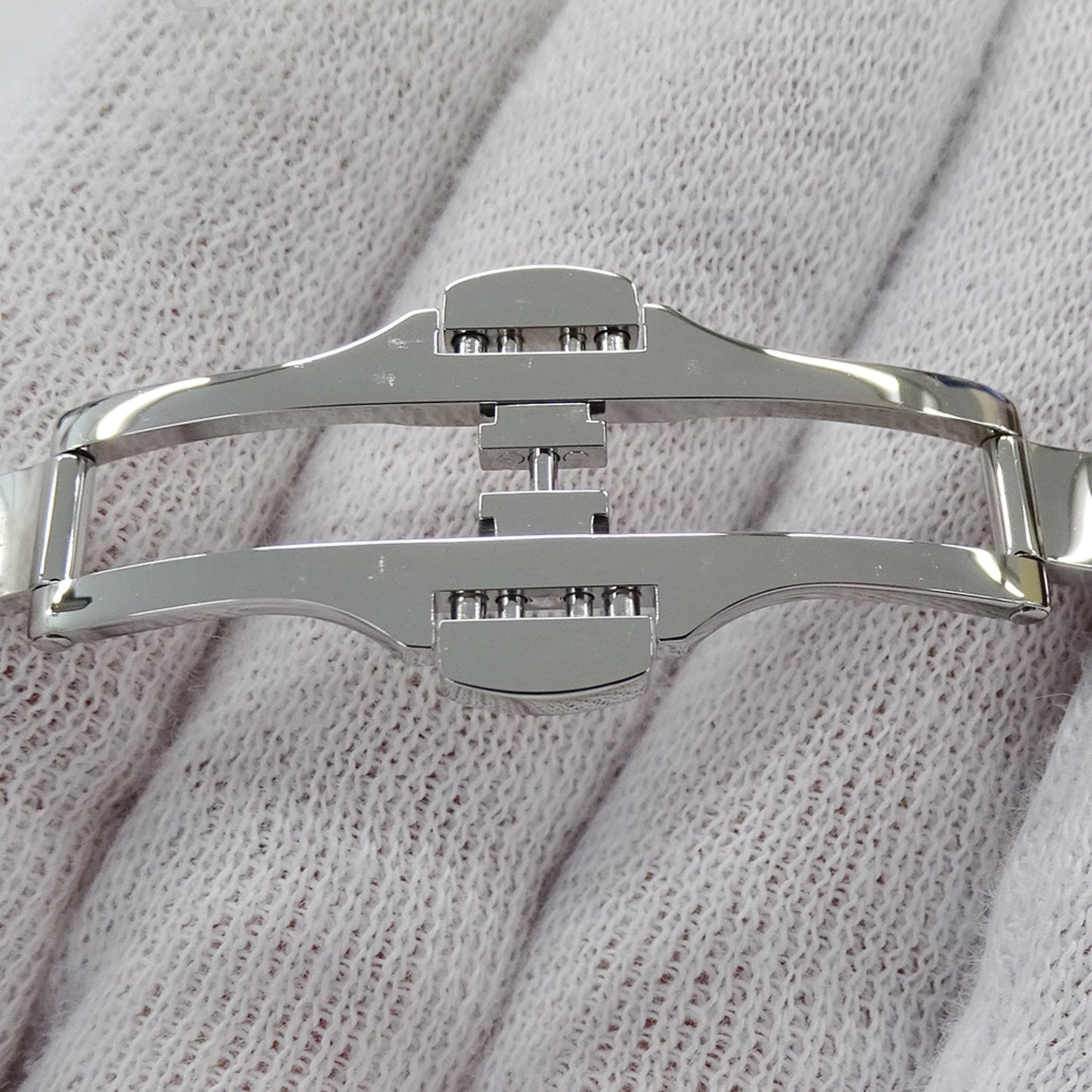 Louis Vuitton Tambour Trunks & Bags Quartz Watch