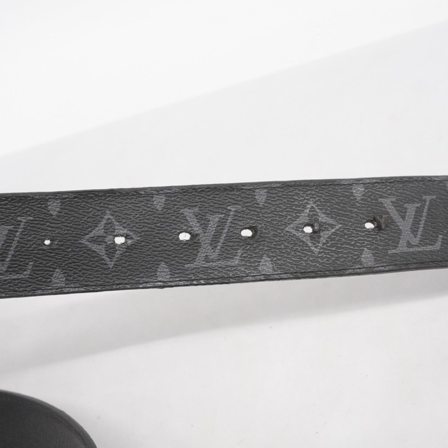 Louis Vuitton Monogram Eclipse Lv Initial Belt 40Mm Reversible M0157T Black/Gray