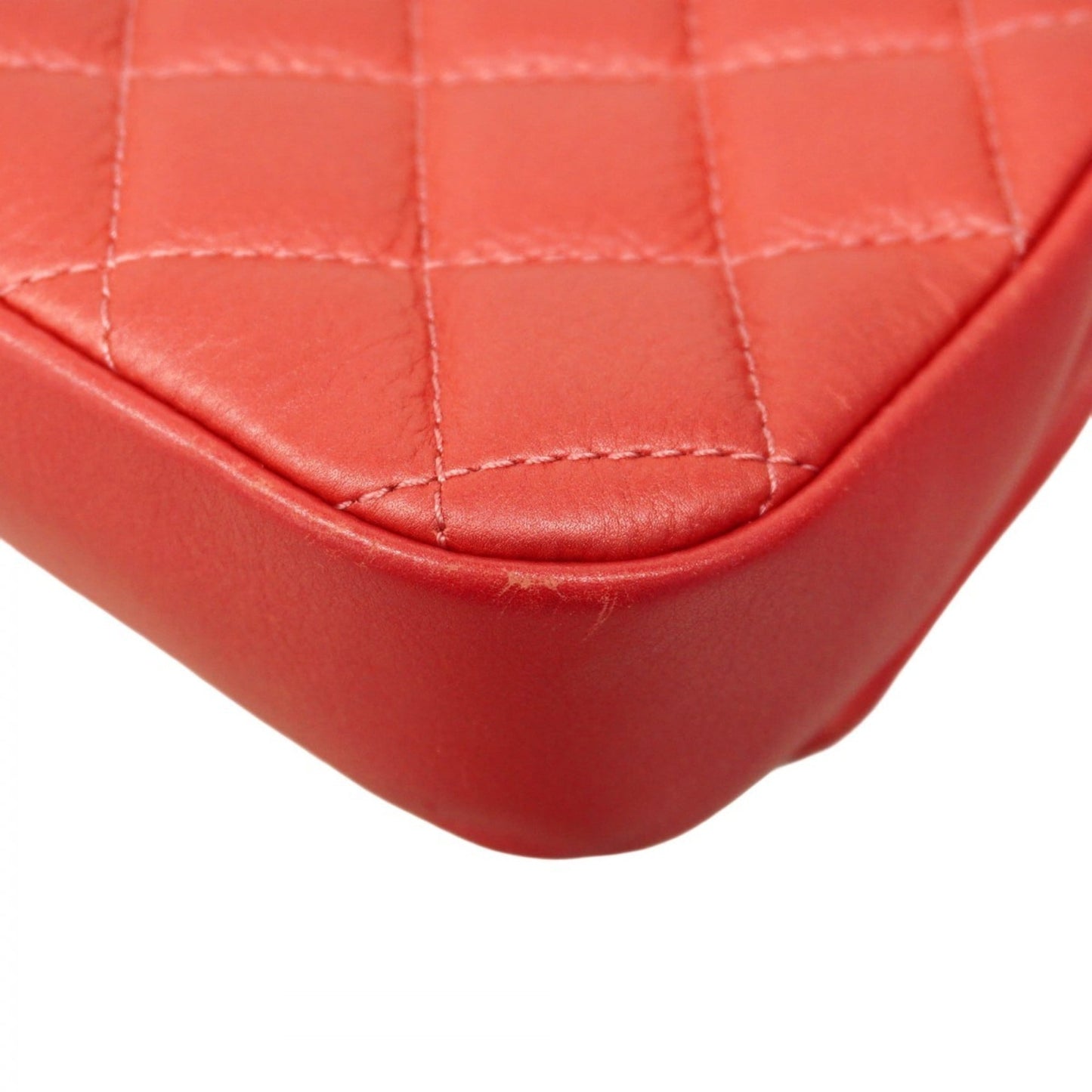 Chanel Matelasse Chain Leather Handbag