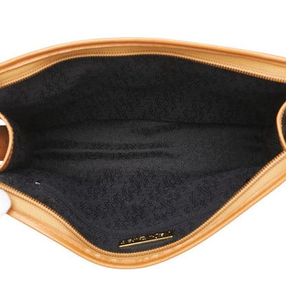 Saint Laurent Ysl Logo Clutch Bag In Black