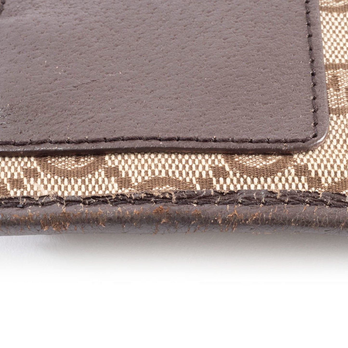 Gucci Gg Canvas Shoulder Bag In Brown