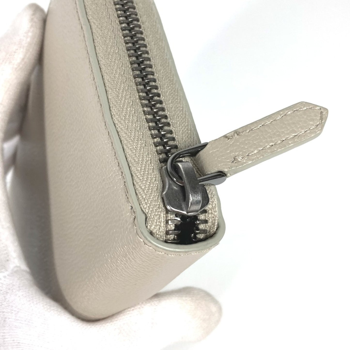 Bvlgari Long Wallet Zip Around Long Wallet Ivorybased